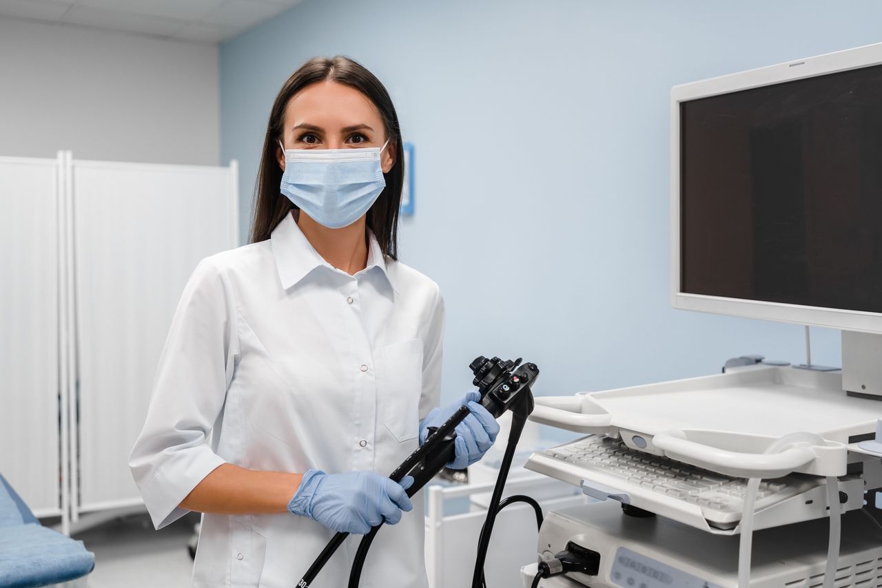 "Badanie, które ratuje życie". Gastroenterolożka zaleca kolonoskopię