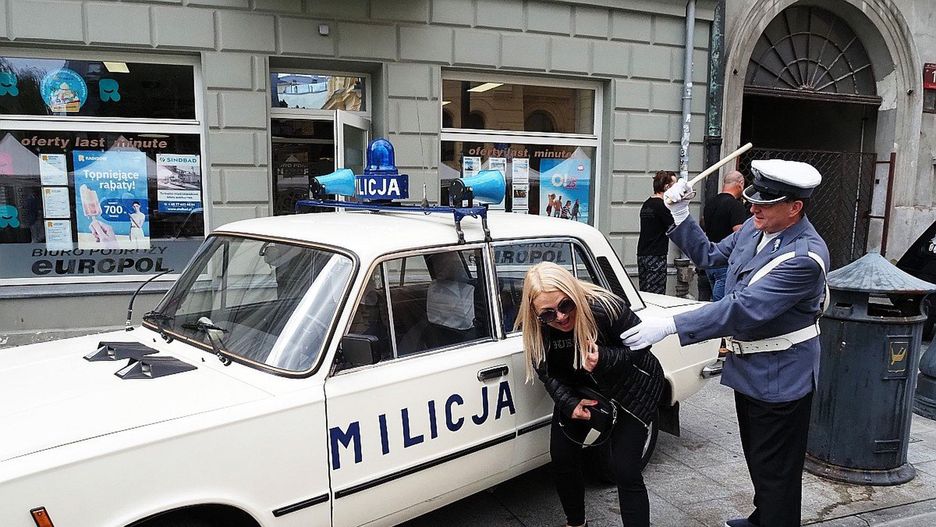 Klimaty z czasów PRL-u budziły uśmiechy i zainteresowanie wśród przechodniów