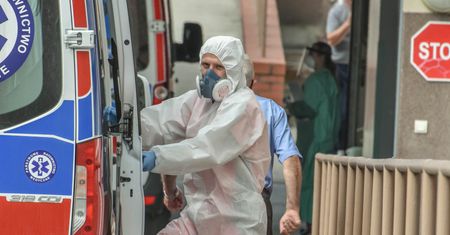 Koronawirus. Wskaźnik R zdradza brutalną prawdę o epidemii