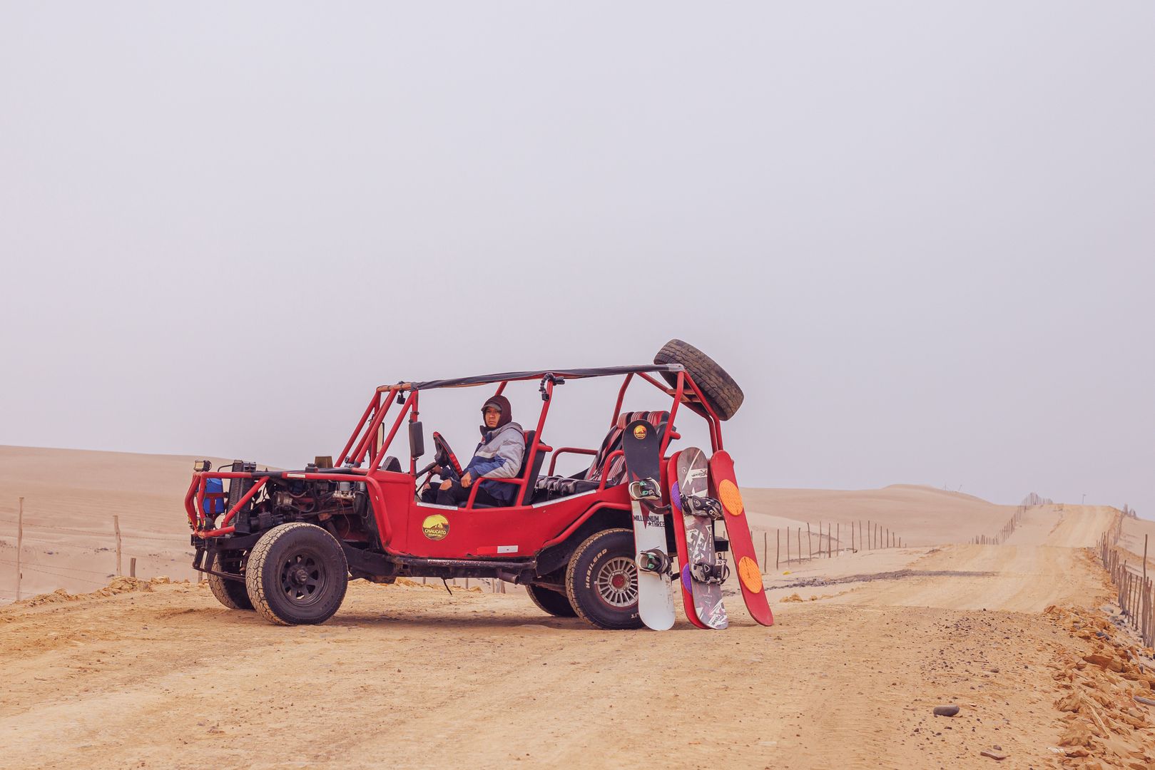 Peruwiańskie pustynie to idealne miejsca na sandboarding