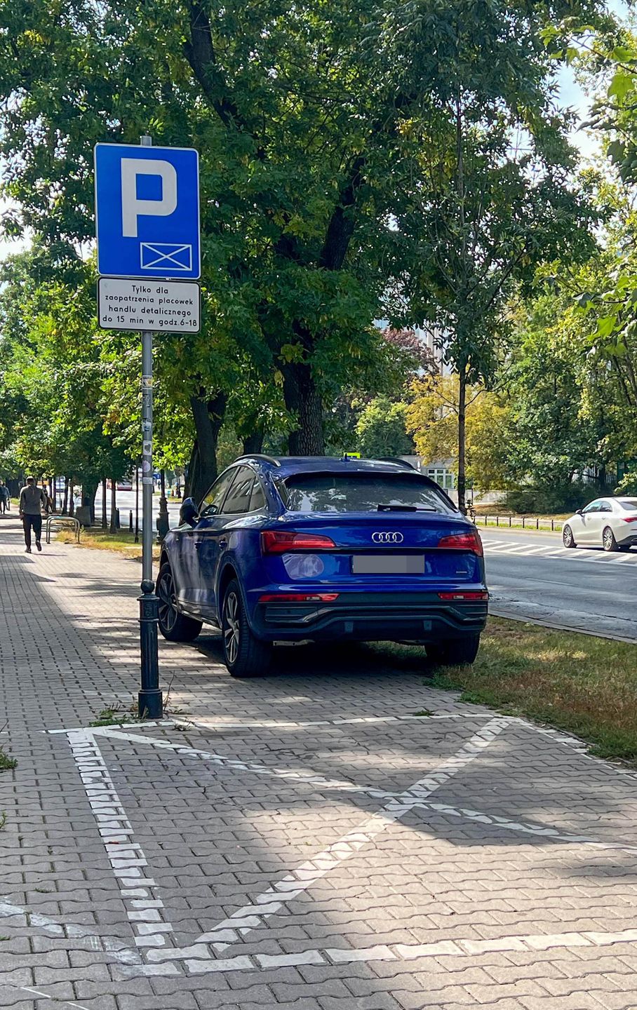 Sonia Bohosiewicz zaparkowała w niedozwolonym miejscu