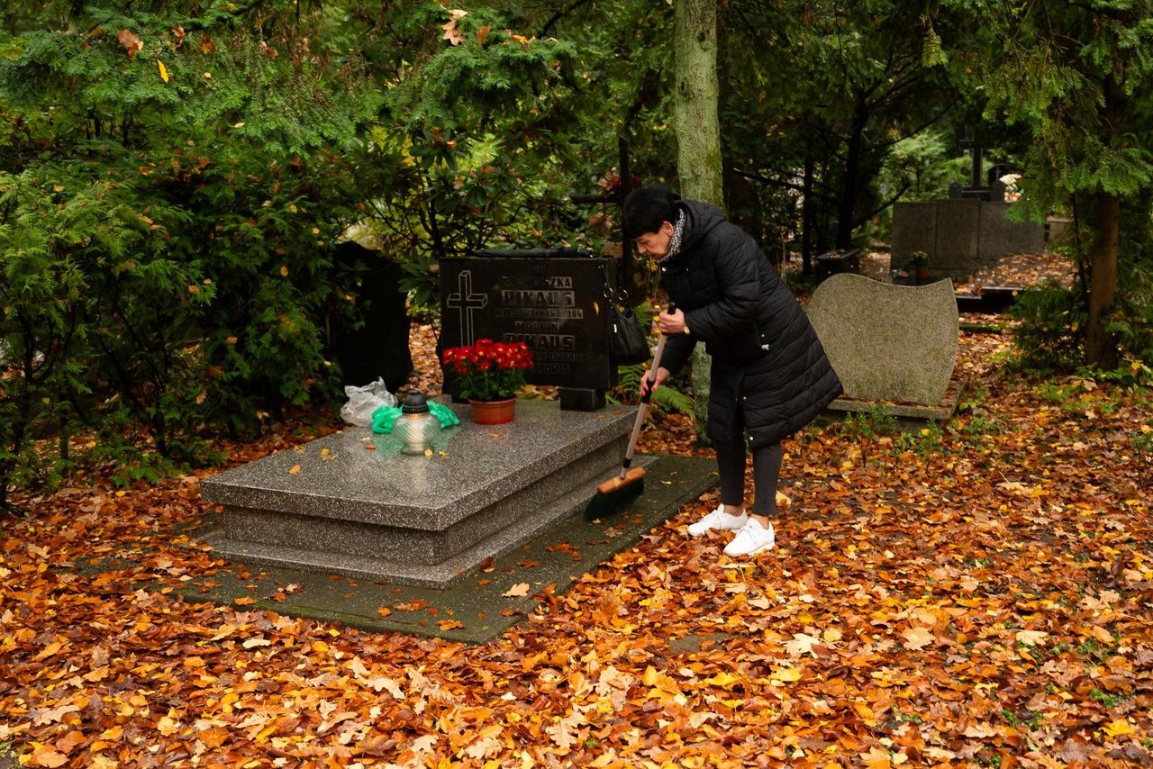 Szczecin: Ruszyło wielkie sprzątanie. Byliśmy na Cmentarzu Centralnym