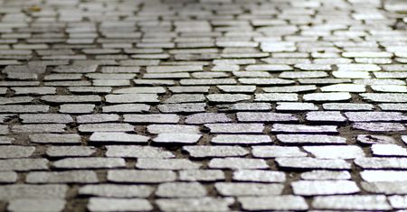 Dwa poważne zagrożenia atmosferyczne. IMGW ostrzega pieszych