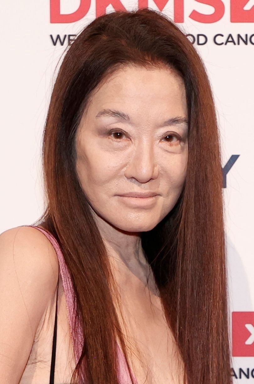 72-letnia Vera Wang eksponuje nogi na gali DKMS