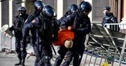 Rosja. Zostawili w sklepie zabawkę z napisem "nie strzelać". Zostali zatrzymani przez policję