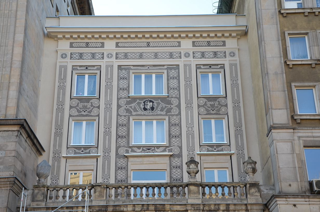 Warszawa. Dzięki pracom konserwatorskim udało się uratować sgraffito