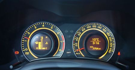 Stare auto jak nowe. Ekstremalnie niskie przebiegi nie zawsze są pomyłką