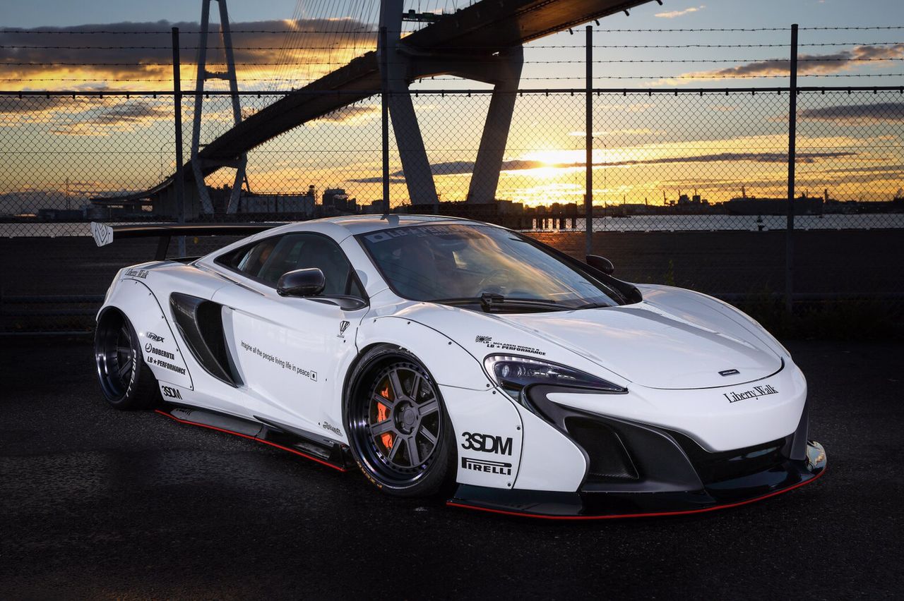 Liberty Walk ubrało McLarena 650S w odważny pakiet