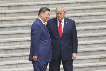 Trudne zadanie Trumpa w Chinach. "Pierwsza taka sytuacja od stu lat"