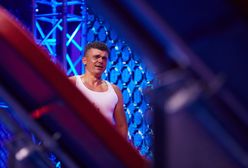 "Ninja Warrior": discopolowy macho w show. Czy Tomasz Niecik da radę na torze?