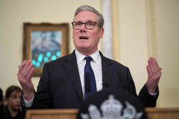 Hakerzy zaatakowali brytyjski rząd. Chiny w centrum podejrzeń