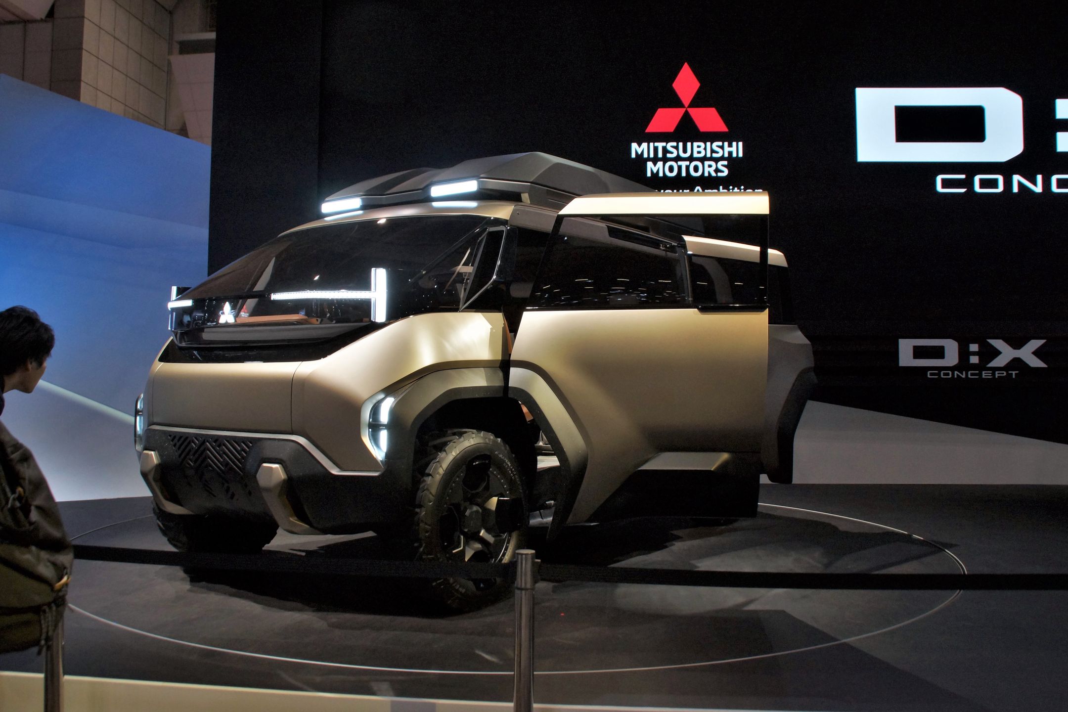 Mitsubishi D:X Concept