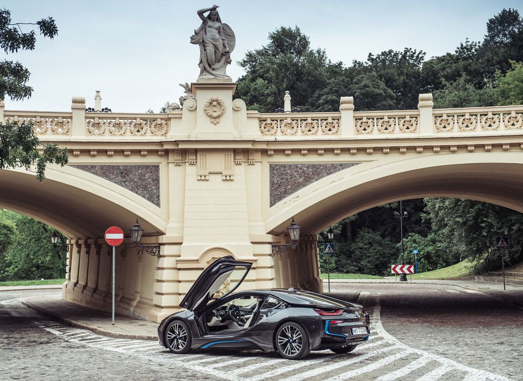 BMW i8