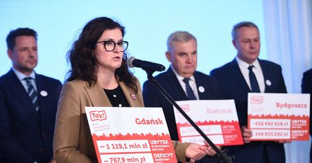 Samorządy czekają na unijne pieniądze. "Musimy ryzykować"