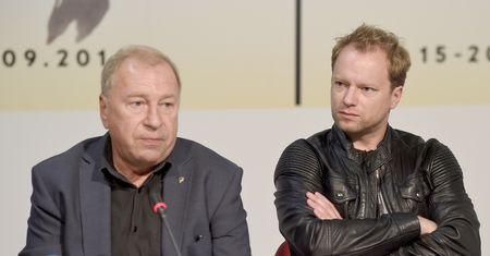 Maciej Stuhr o stanie zdrowia ojca. "Z niektórymi rzeczami się już żegna"