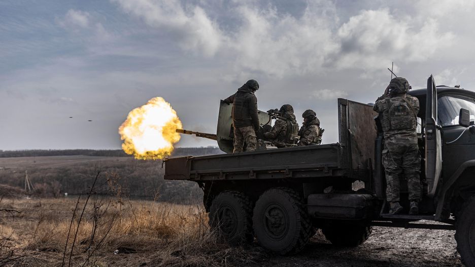 Military mobility of Ukrainian soldiers in the direction of Bakhmut
DONETSK OBLAST, UKRAINE - MARCH 02: Ukrainian soldiers fire artillery at their fighting position, as the war between Russia and Ukraine has been going on for the last two years, in the direction of Bakhmut, Ukraine on March 02, 2024. Diego Herrera Carcedo / Anadolu 
Dostawca: PAP/Abaca
AA/ABACA
Military Vehicle, Photo shoot, Photo shooting, Photoshoot, Shooting, Tank, agresja Rosji, atak Rosji na Ukrain�, inwazja, inwazja rosyjska, konflikt zbrojny, rosyjska, rosyjski, sytuacja na Ukrainie, Ukrai�cy, Wojna na Ukrainie, wojna w Ukrainie, wok� Ukrainy, wojsko ukrai�skie, �o�nierze ukrai�scy
