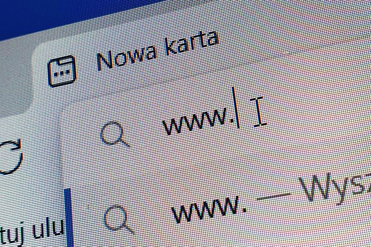 CSIRT KNF ostrzega. Podano listę stron internetowych