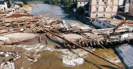 12587 budynków skontrolowanych po powodzi. Wiadomo, ile jest do rozbiórki