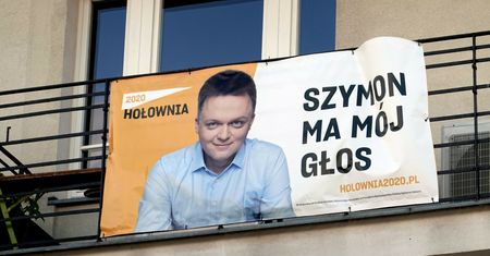 Sprawozdanie finansowe Hołowni odrzucone przez PKW. Polityk się tłumaczy