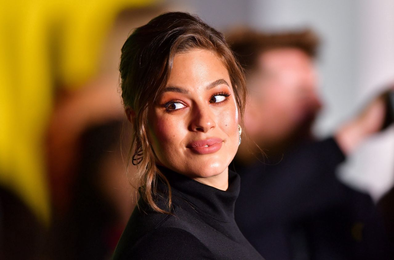 Ashley Graham w odważnej sesji. Przyznała, że kosztowała ją wiele emocji