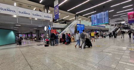 Samolot nagle zawrócił. Awaryjne lądowanie w Krakowie
