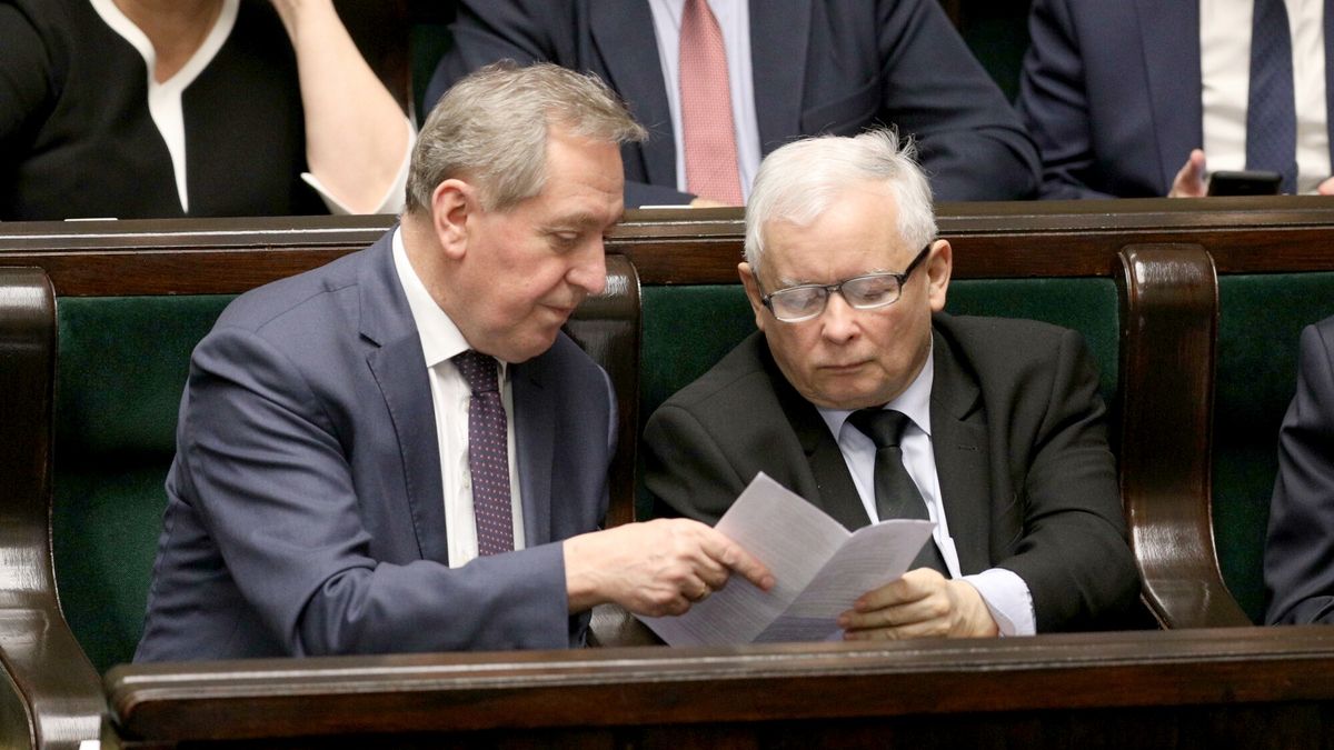 Na zdjęciu Henryk Kowalczyk i Jarosław Kaczyński, skarbnik i prezes PiS