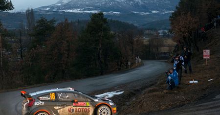 Sébastieny Loeb i Ogier oraz portal WRC pod wrażeniem jazdy Kubicy w Monte Carlo