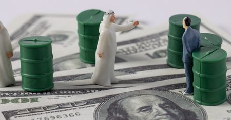 Urzędnik z Warszawy uwierzył, że "arabski książę" chce mu dać milion dolarów. Stracił majątek