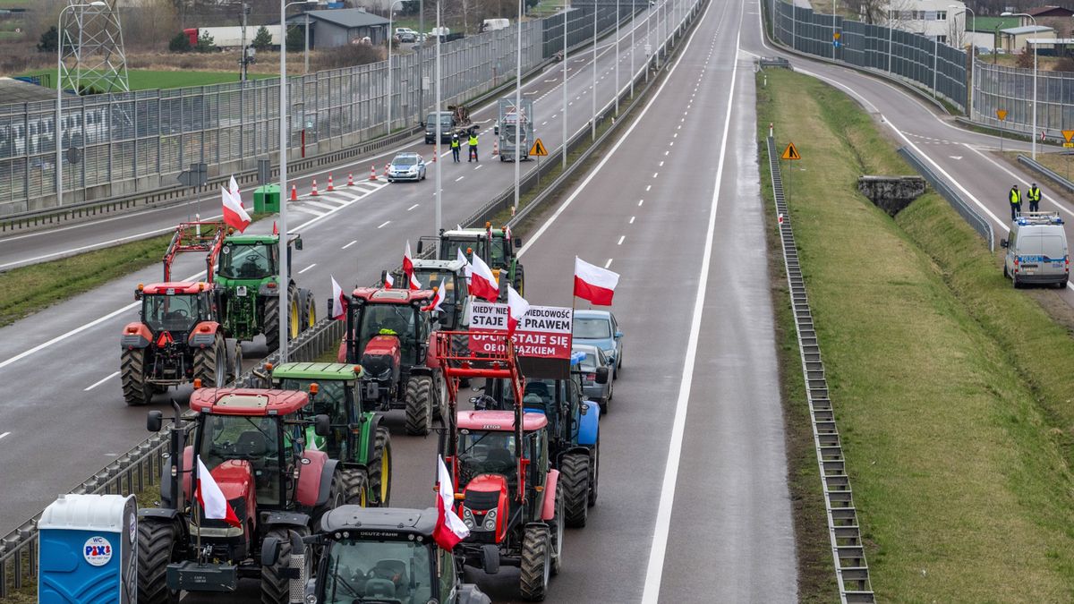 Rolnicy nadal będą blokować drogi. Skala protestów jest jednak mniejsza