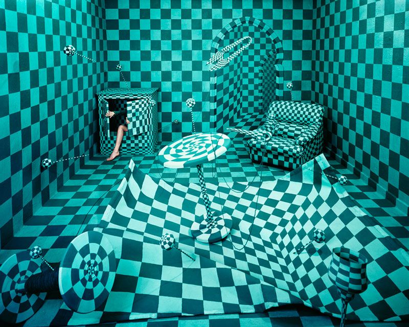 Fantazyjne sceny stworzone i sfotografowane w malutkim studiu 10