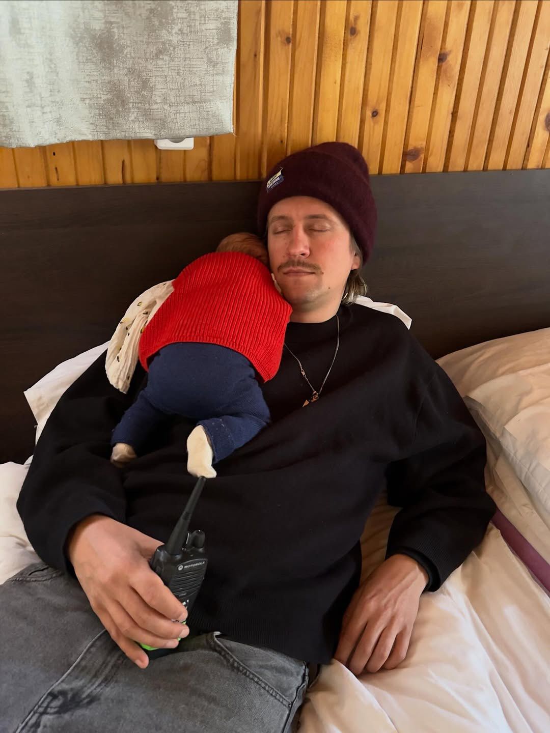 Partner Moniki Brodki z ich synem