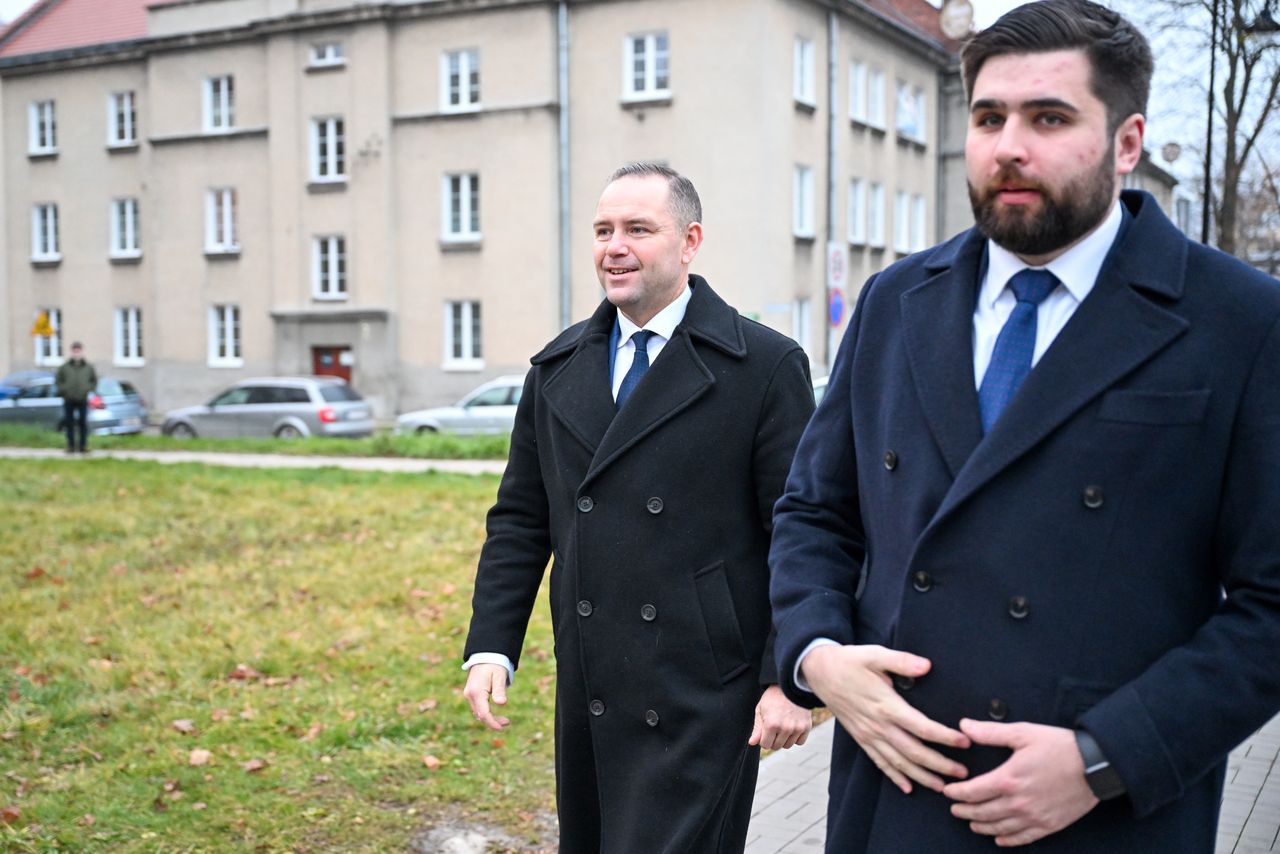 W grudniu ub. roku w Chełmie Karol Nawrocki na konferencji z prezydentem Jakubem Banaszkiem (po prawej) mówił m.in. o konieczności budowy muzeum wołyńskiego w tym mieście