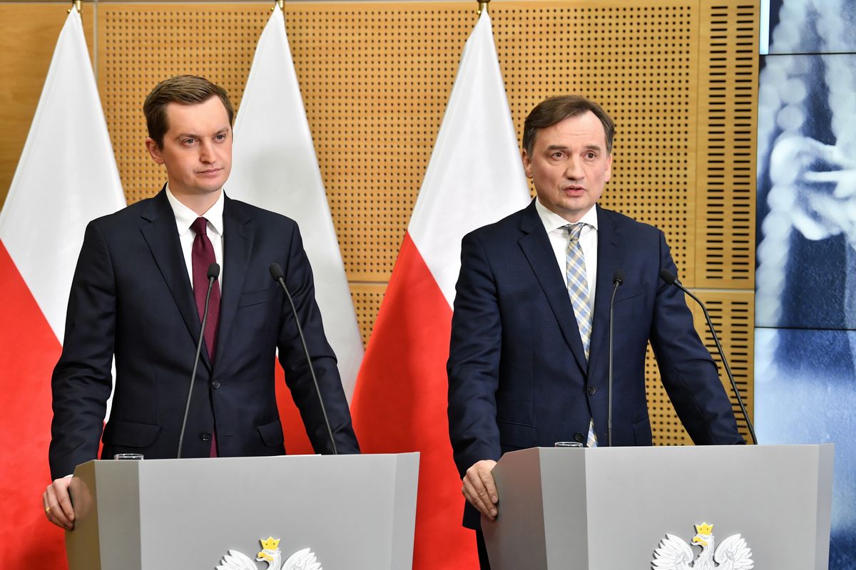 Ziobro grzmi po sprawozdaniu KE. "Chcą powiększyć władzę kosztem Polski"