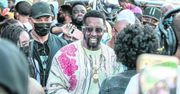 Raper Diddy zaprzeczał, że bił partnerkę. Przeprosił, gdy wyciekło nagranie