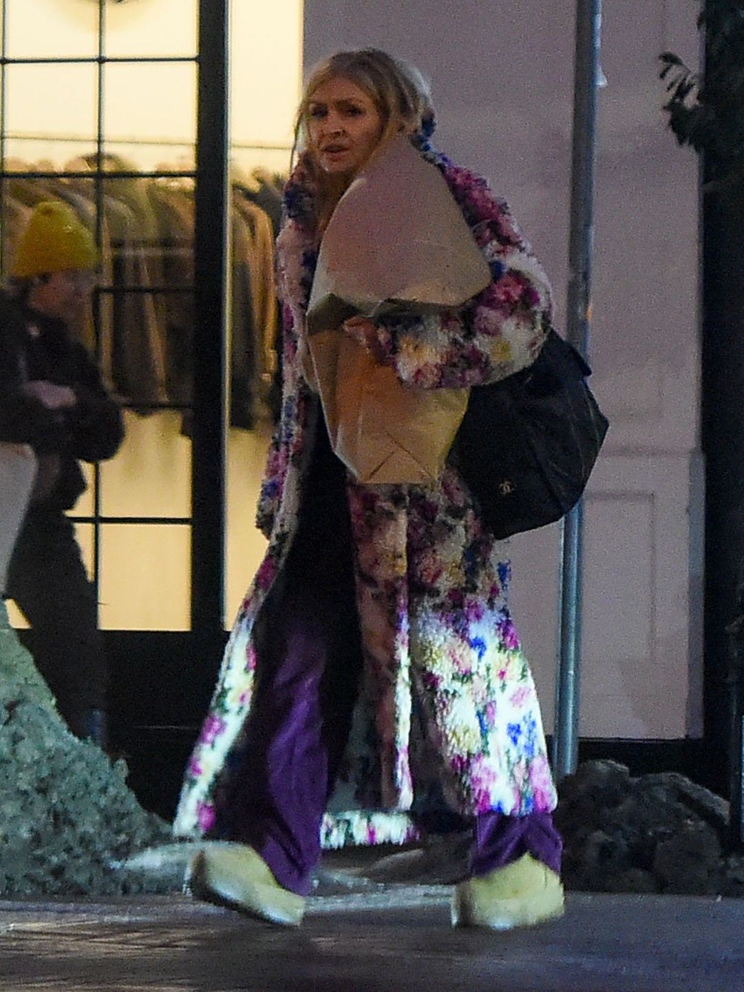 Monika Olejnik pędzi na przymiarki w futrze za 12 tys. zł