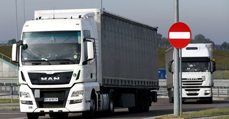Coraz więcej Ukraińców pracuje w Polsce. Powód? Rodem sprzed wojny