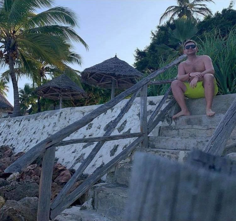 Rafał Zawierucha prowadzi warsztaty aktorskie na Zanzibarze