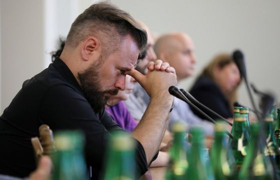 Za kulisami Kanału Zero. Pieniądze i energia, duże rotacje i spory chaos