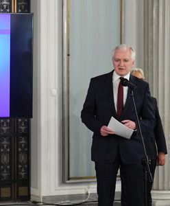 Koronawirus w Polsce. Jarosław Gowin proponuje odmrożenie gospodarki. Porozumienie z planem "Bezpieczny obywatel"