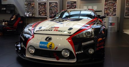 Motoryzacyjne "sklepy z cukierkami"