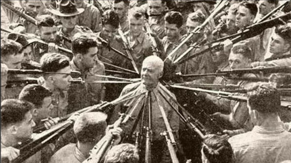 Twierdził, że pokona ich wszystkich. Rzucili się na niego z bagnetami 1