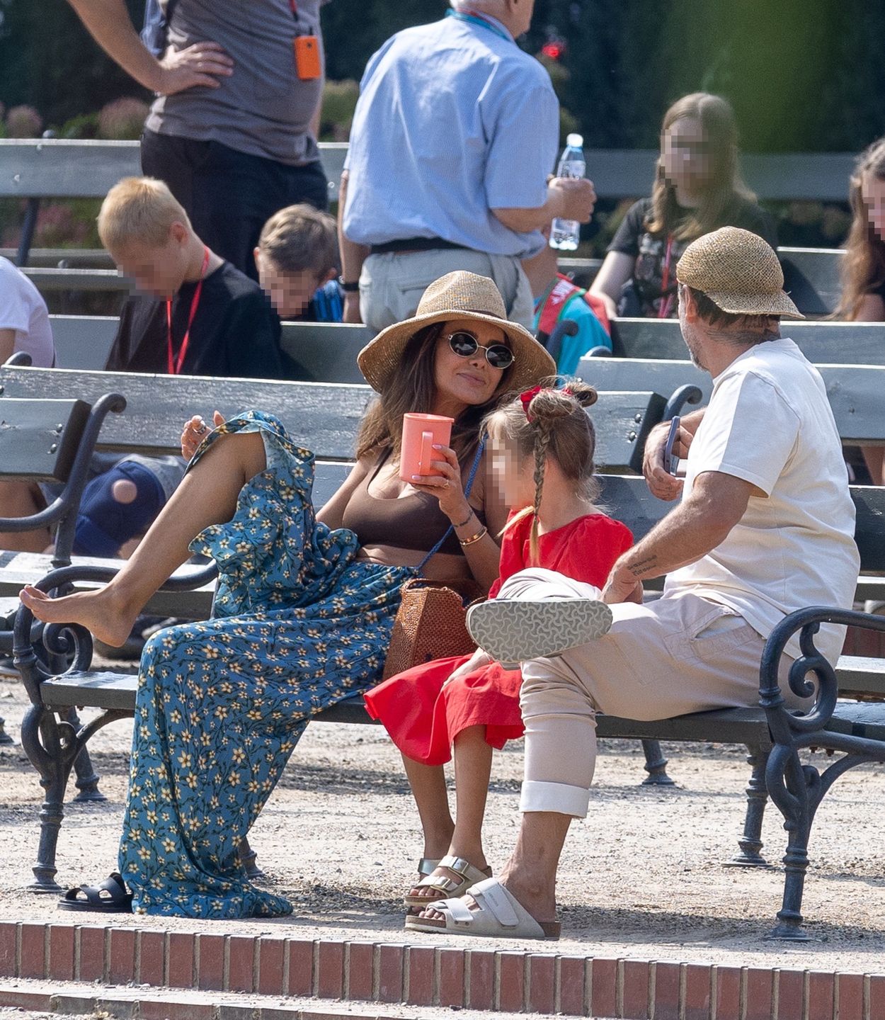 Natalia Siwiec wybrała się z mężem i córką na spacer do parku 