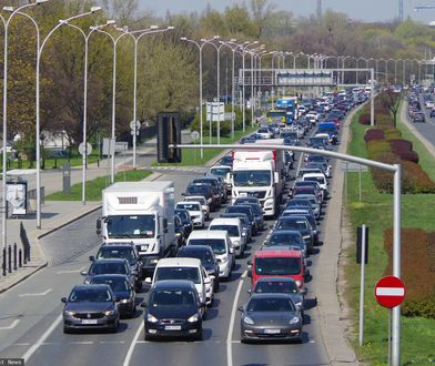 Wisłostrada. Zapadła się jezdnia, korek w kierunku Mokotowa