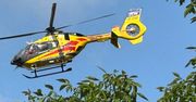 Warszawa. 13-latka weszła na słup trakcyjny i została rażona prądem na Bemowie. Na ratunek śmigłowiec LPR