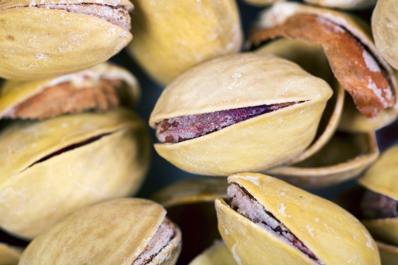 Pistacje - czy warto je jeść? Odpowiedź jest prosta!