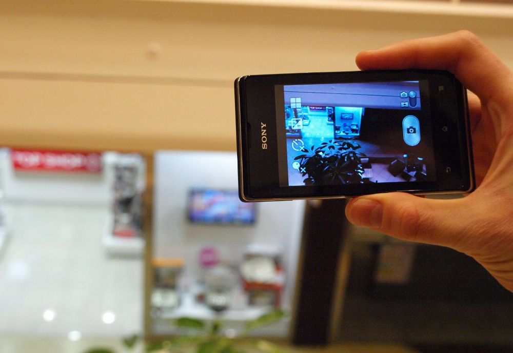 Sony Xperia E Dual - ekran kiepski, ale za to jest obsługa dwóch kart SIM [test] 6