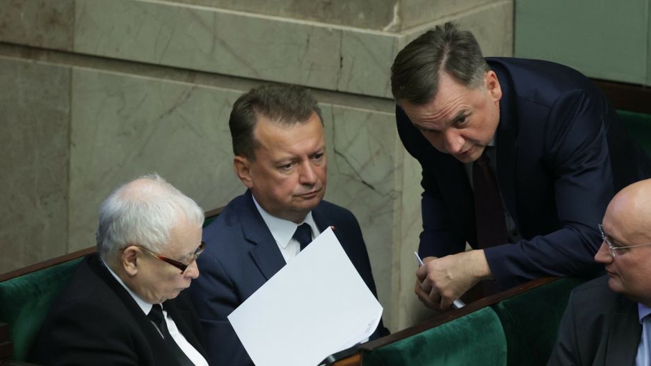 Liderzy PiS i Zbigniew Ziobro mają nad czym myśleć