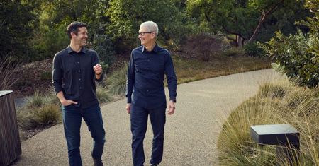 To już oficjalne. Tim Cook rezygnuje