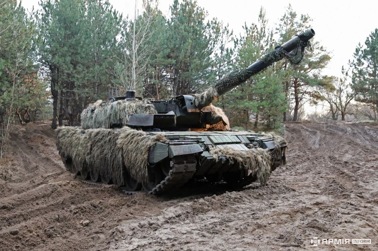 Leopard 2A4 in Ukraine in characteristic camouflage