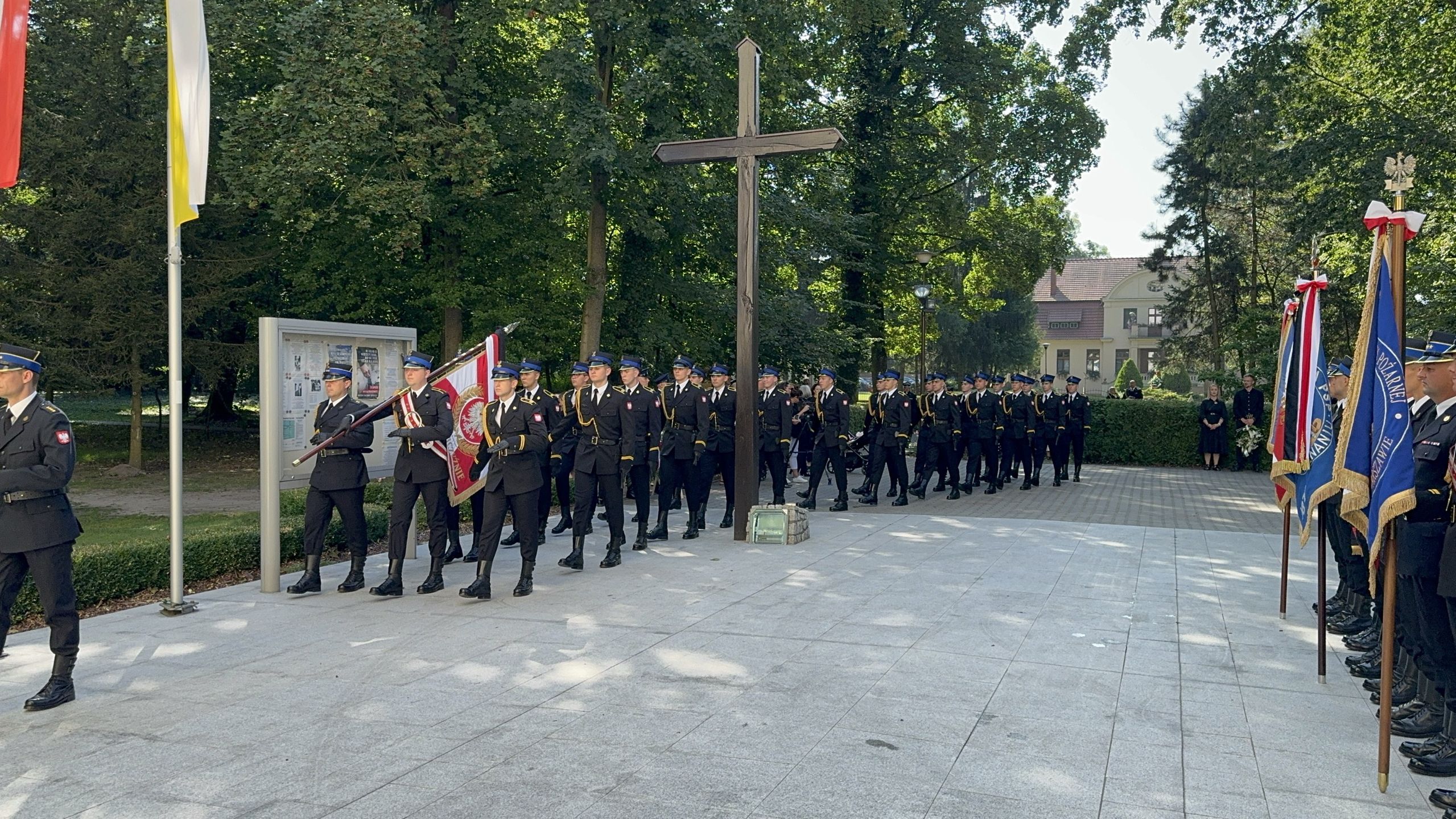 Delegacje strażaków z całej Polski